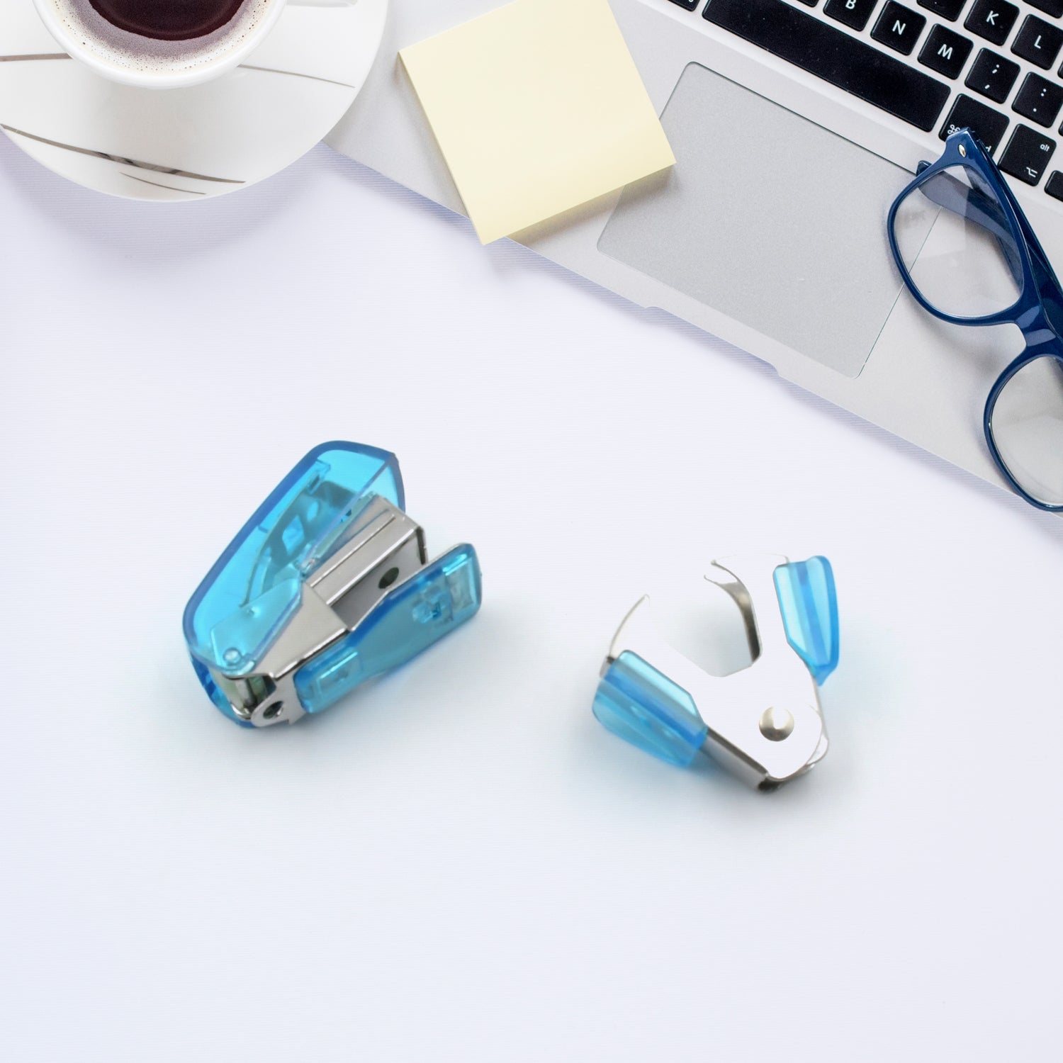 4143 Mini Office Stationery Set, Including Stapler, Scissors, Paper Clips, Tape Dispenser, Transparent Tape, And Staples 4143 Mini Office Stationery Set, Including Stapler, Scissors, Paper Clips, Tape Dispenser, Transparent Tape, And Staples